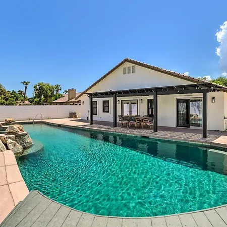 La Quinta Oasis With Pool And Community Park! Villa